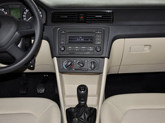 2013款 1.6L 手动 智选型