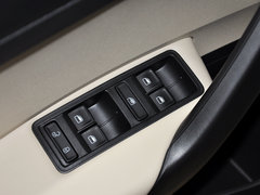 2013款 1.6L 手动 智选型