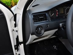 2013款 1.6L 手动 乐选型
