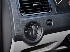 2013款 1.6L 手动 乐选型