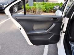 2013款 1.6L 手动 乐选型