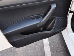 2013款 1.6L 手动 乐选型