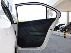 2013款 1.4L 手动 乐选型
