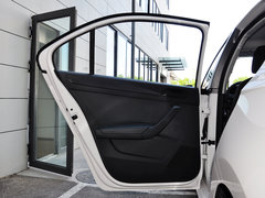 2013款 1.4L 手动 乐选型