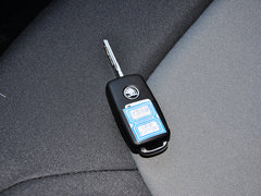 2013款 1.4L 手动 乐选型