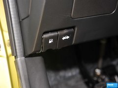 2013款 1.6L 手動 勁銳版豪華型