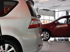 2013款 1.6L CVT 豪华型