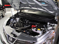 东风日产  1.6L CVT 发动机局部特写