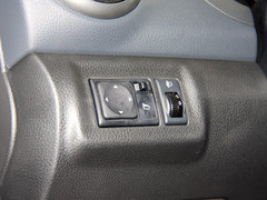 2013款 1.6L CVT 舒适型
