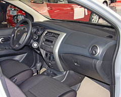 2013款 1.6L CVT 舒适型
