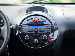 2013款 1.0L 手动 国际版导航型