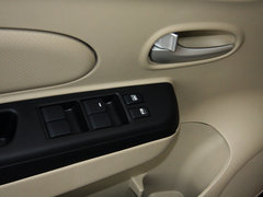 2013款 1.6L 手动 时尚版