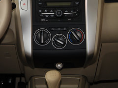 2013款 1.6L 手动 时尚版