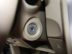 2013款 1.6L 手动 时尚版