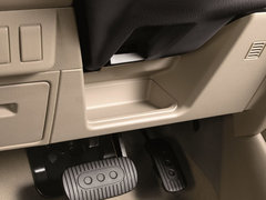 2013款 1.6L 手动 时尚版