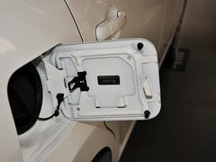 2013款 1.6L 手动 时尚版