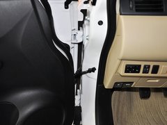 2013款 1.6L 手动 时尚版