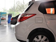 2013款 1.6L 手动 时尚版