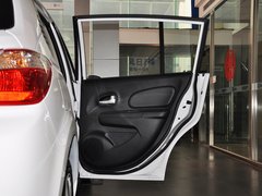 2013款 1.6L 手动 时尚版