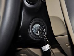 2013款 1.6L 手动 时尚版