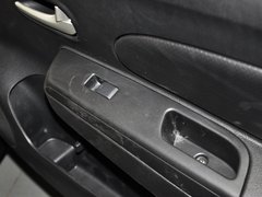2013款 1.6L 手动 时尚版