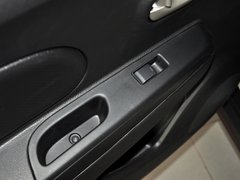 2013款 1.6L 手动 时尚版