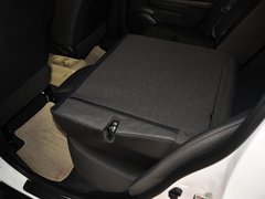 2013款 1.6L 手动 时尚版