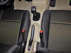 2013款 1.6L 手动 时尚版