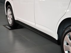 2013款 1.6L 手动 时尚版