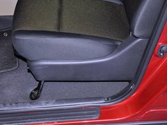 2013款 1.6L 手动 时尚版