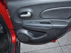 2013款 1.6L 手动 时尚版