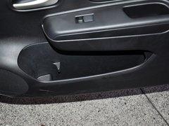2013款 1.6L 手动 时尚版