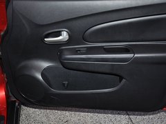 2013款 1.6L 手动 时尚版