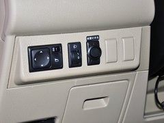 2013款 1.6L 手动 时尚版