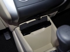 2013款 1.6L 手动 时尚版