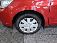 2013款 1.6L 手动 时尚版