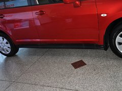 启辰R50 2013款 1.6L 手动 时尚版