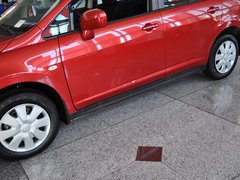 2013款 1.6L 手动 时尚版