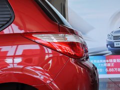 2013款 1.6L 手动 时尚版