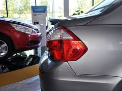 2013款 1.6L 自动 时尚版