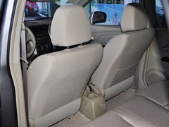2013款 1.6L 自动 时尚版