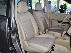 2013款 1.6L 自动 时尚版