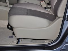 2013款 1.6L 自动 时尚版