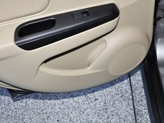 2013款 1.6L 自动 时尚版