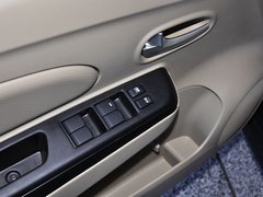 2013款 1.6L 自动 时尚版