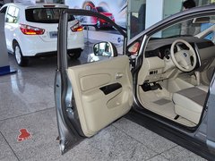 2013款 1.6L 自动 时尚版
