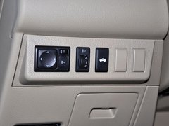 2013款 1.6L 自动 时尚版