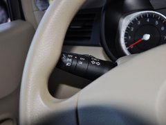 2013款 1.6L 自动 时尚版
