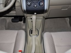 2013款 1.6L 自动 时尚版