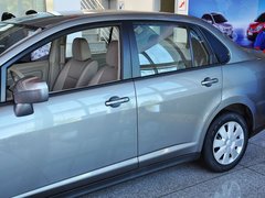 2013款 1.6L 自动 时尚版
